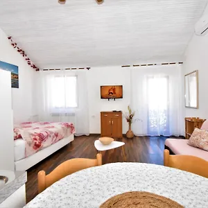  Apartment Skoric Volosko